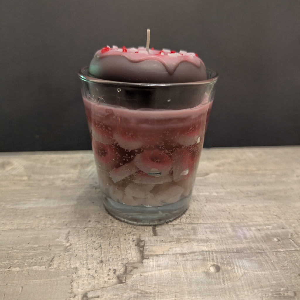 Süße Donut-Kerze im Glas